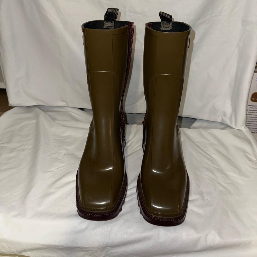 CHLOÉ Betty Two-Tone Rain Boots Santel Green Burgundy Block Heel Boots